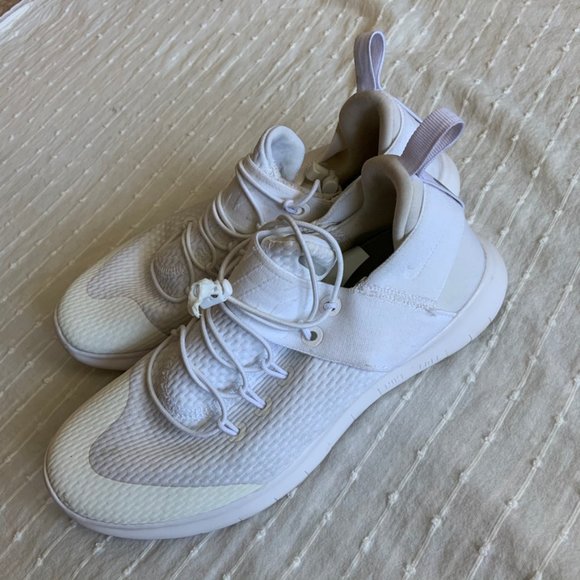 Nike Free RN CMTR Style 880842-100 White size 7.5
